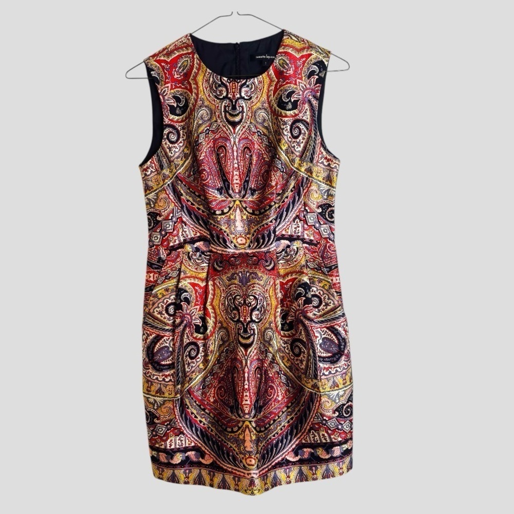 Nanette Lepore Silk Gotham Stakes Dress‎ ASO Lucy Hale in Pretty Little Liars - Picture 4 of 10